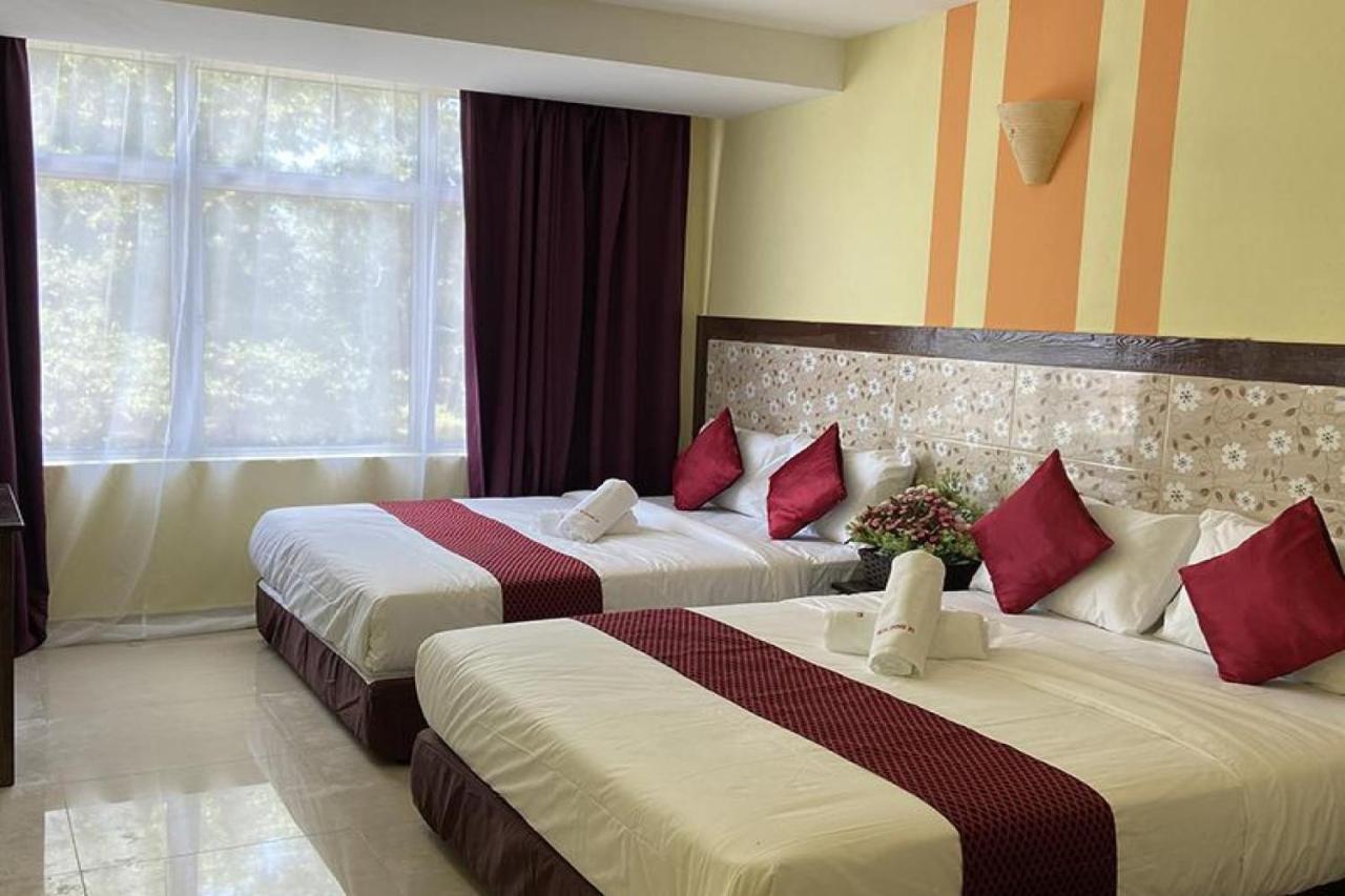 Sun Inns Hotel Meru Raya Chemor Esterno foto